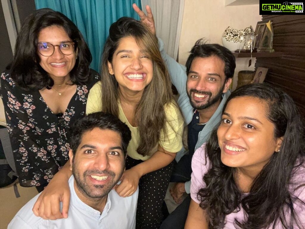Rasika Sunil Instagram - Bday photo dump ❤️ 4 friends 4 cakes 4 family members & 4 loved ones in long distance I love you all!!! And I love all those who made my day special today. Thank you to everyone of you! Was kinda sick before my bday but you guys showing up for me like you always do lit my heart in ways I cannot explain! So much to be grateful about today, so much to tell, but not all things could be and should be penned down sooooo Ok m done, m happy ahhhh love love love baayyeeee 🤗 @adi_bilagi missed you terribly #Rasikasunil #rasikasunilfc #love #gratitude #happiness #fun #goforit #awesome #birthday #photodump #blessed #onlypositivevibes