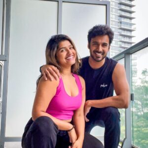Rasika Sunil Instagram - Head over to @pulseathleticapparel and grab some quality athletic wear 💪🏽 🏋️ 

#adibilagi #rasikasunil #rasikasunilfc #toronto #athleticwear #pulseathleticapparel #pulse