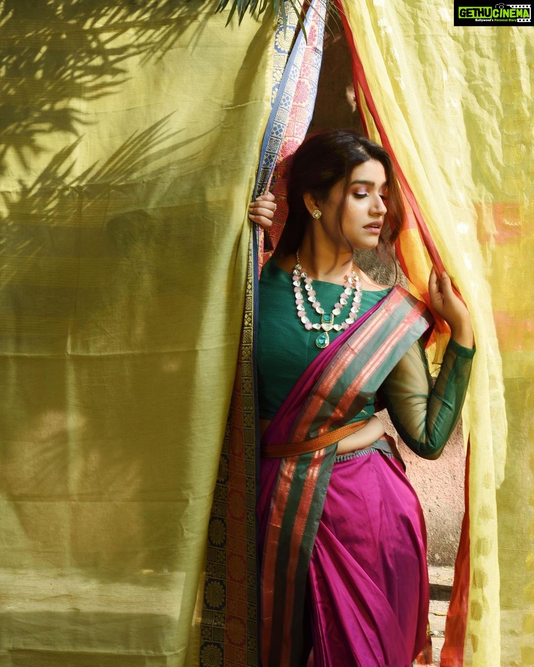 Rasika Sunil Instagram - Styled by @stylebyk2 @ketaki_ashish Outfit by @k2fashioncloset Jewellery by @sorayaajewels_ Hair by @priyankapore_makeupartist Photos by @sarrikaaaaaa
