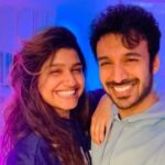 Rasika Sunil Instagram - We lost our consciousness in the 6th dimension with this trend 🥵 Dc: @nathanramsayy #adibilagi #rasikasunil #waitaminute #rasikavisitstoronto #dancingcouple #rasikasunilfc North York