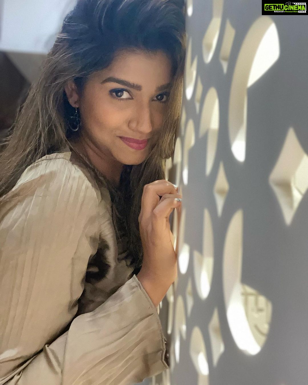 Rasika Sunil Instagram - #rasikasunil #rasikasunilfc #makeup #photooftheday #home #marathi #actress