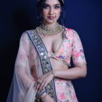 Rasika Sunil Instagram - Mua: @Glowmancebyneha Hair: @rubious_makeovers Photography: @fotocopy_vm Jewellery & Outfit: @viiracouture #rasikasunil #rasikasunilfc #newlook #photoshoot #makeup