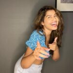 Rasika Sunil Instagram - Dancing alone in a room with blasting music ❤️ If you haven’t try it once ! ⭐️ Mention your current dance song in the comments !! ⭐️ #rasikasunil #rasikasunilfc #dance #dancesong #home #love #healthylifestyle #dancingalone #music #life