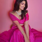 Rasika Sunil Instagram - To new beginnings… #surnavadhyasnava Styled by @stylebyk2 @ketaki_ashish Outfit by @krupa_jain Jewellery by @sorayaajewels_ Hair by @snehakelkar906 Photos by @sarrikaaaaaa