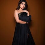 Rasika Sunil Instagram - Styled by @stylebyk2 @ketaki_ashish Outfit by @labelsimrankatyal Jewellery by @sorayaajewels_ Hair by @meghana_makeupartist Photos by @सारीकाआआआ Make up by me