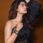 Rasika Sunil Instagram - Stay tuned ❤️ Styled by @stylebyk2 @ketaki_ashish Outfit by @labelsimrankatyal Jewellery by @sorayaajewels_ Hair by @meghana_makeupartist Photos by @sarrikaaaaaa Make up by me