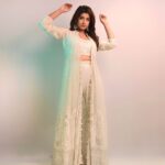 Rasika Sunil Instagram - When outfits celebrate you ❤️ Styled by @stylebyk2 @ketaki_ashish Outfit by @kalamandir_thane Jewellery by @sorayaajewels_ Photos by @sarrikaaaaaa Make up and hair by me ❤️