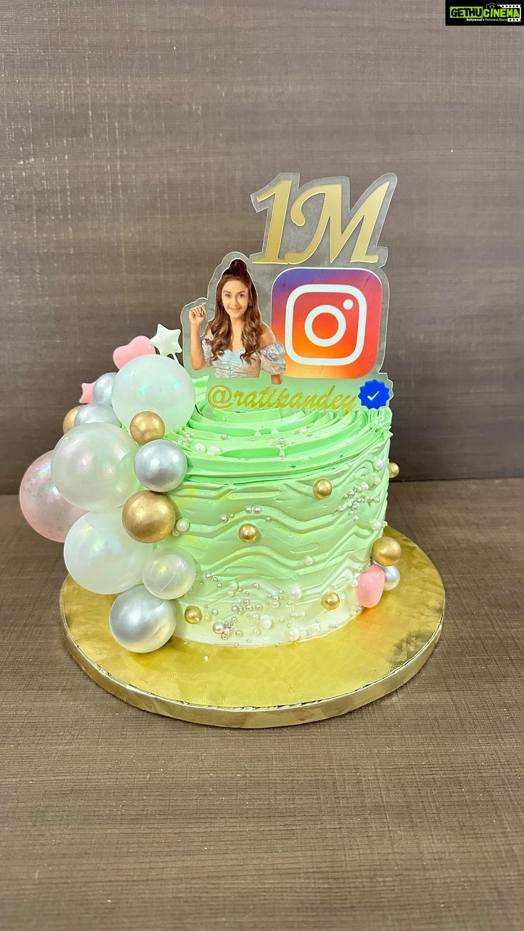 Rati Pandey Instagram - Congratulations @ratipandey for 1 M #instafamily from @angelic.tyagi @rpholic_pooja @archanakumari5 @iamirfan__pathan . . . #congratulations #ratipandey #1million #instafamily #fanlove #bakingblunders #tastyblunders #homebaker #homemade #homebakery #cakeart #cakedecorating #bakingblunderssince2007 Mumbai, Maharashtra
