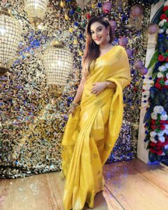 Rati Pandey Instagram - Wearing the grace again❤️❤️
.
.
.
.
#instapicture #instasaree #indianattire #festivity #ratipandey #2023diwali
