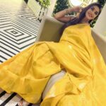 Rati Pandey Instagram – Wearing the grace again❤️❤️
.
.
.
.
#instapicture #instasaree #indianattire #festivity #ratipandey #2023diwali