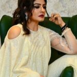 Raveena Tandon Instagram - #mood #diljhoomjhoom❣️