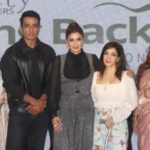 Raveena Tandon Instagram - All about yesterday . Honoured and grateful to be felicitated at the Society Achiever’s Giving back Forum & Felicitations Mumbai. Rudra Foundation is very grateful and Thanks you for the love and appreciation. Society & all of its Stalwarts, Backbones, Sung and Unsung heroes 🤍 Mumbai, Maharashtra