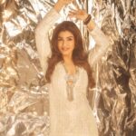 Raveena Tandon Instagram - 🤍✨ Outfit - @monishajaising Jewellery - @jet_gems Styled by @poojagulabani Style Team @hemachoudharyy Hair by @anita_matkar Shot by @rohnpingalay Managed by @reemapandit