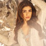 Raveena Tandon Instagram - 🤍✨ Outfit - @monishajaising Jewellery - @jet_gems Styled by @poojagulabani Style Team @hemachoudharyy Hair by @anita_matkar Shot by @rohnpingalay Managed by @reemapandit