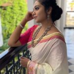 Rebecca Santhosh Instagram - ✨ . . MUH : @brownhue_makeup Saree : @bybbecca Onam collections Orenaments: @golden_cup_fashion_jewellery