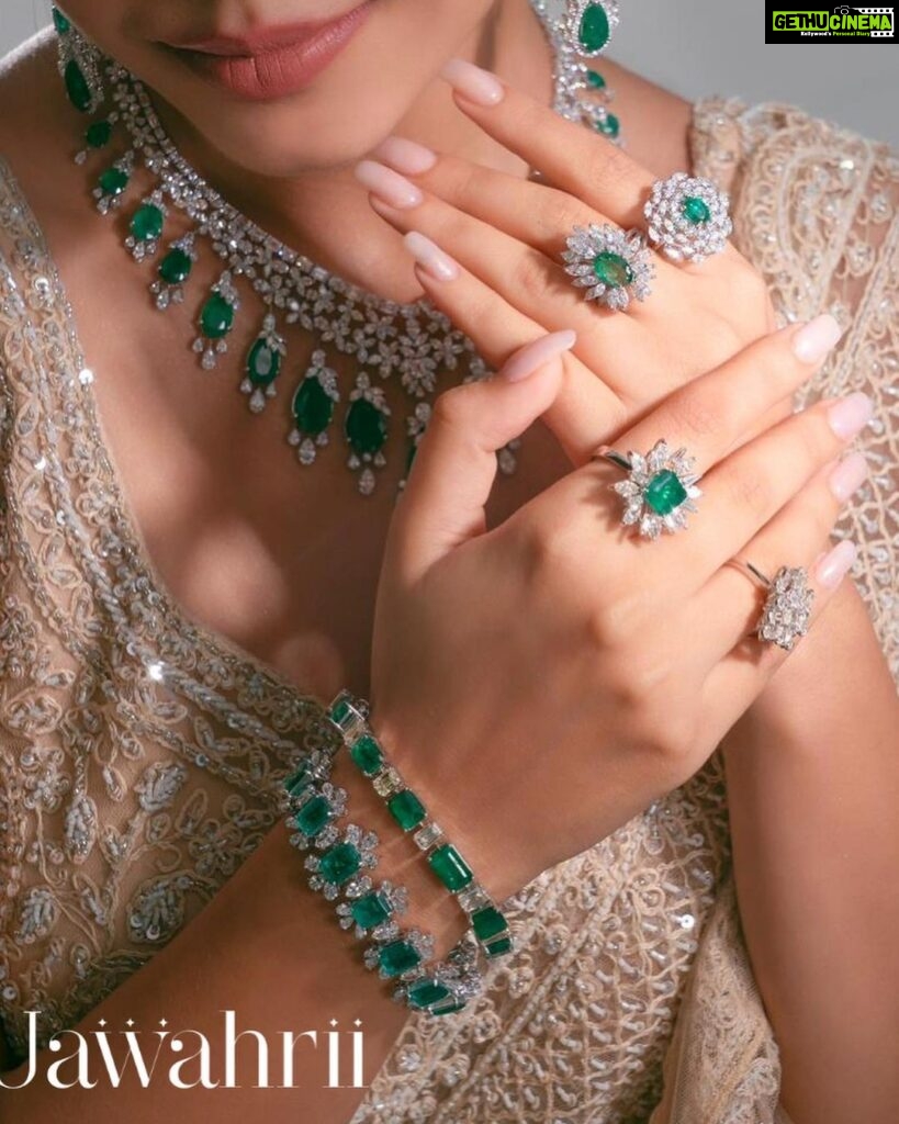 Reem Shaikh Instagram - Styled in the breathtaking emerald and diamond jewels for the royal bride in you. A treat for exquisite taste and allure. Dive into the world of luxury with our stunning emerald and diamond collection. Unveiling THE WEDDING AFFAIR by @Jawahriioffical Makeup @sachinmakeupartist1 Stylist @styledby_khushboorajoriya Photographer @thebhupeshkalal Production - @rayyroomfilms