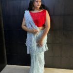 Rekha Krishnappa Instagram – All about yesterday at EVP AT @zeetamizh 

My makeup artist @prink_bridalmakeup 
Thank you so much for me look good… ❤️
Costume designer @myself😉

#awards #zeeawards2023 #zeetamil #zeeserial Chennai, India