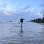 Remya Nambeesan Instagram - When the body perishes, all perishes; but the threads of memory are woven with enduring specks. I will pick these particles, weave the threads, and I will meet you yet again. -Amrita Pritam. #sunsets #sunsetphotography #beach Cherai Beach, Kochi