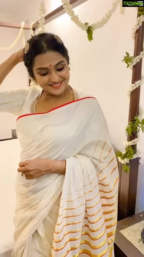 Remya Nambeesan Instagram - @stylestoriesbypriyanka @kalaakaari @neethu_makeupartist #reelsvideo #reelitfeelit #feelitreelit #reelsinstagram #reels Eranakulam