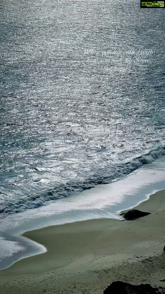 Renu Desai Instagram - Oh how I love the oceans and the sea Varkala