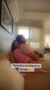 Renu Desai Instagram - Happy 19th Akiriiiii🧡🧡🧡
[He still fits in my lap🎉]