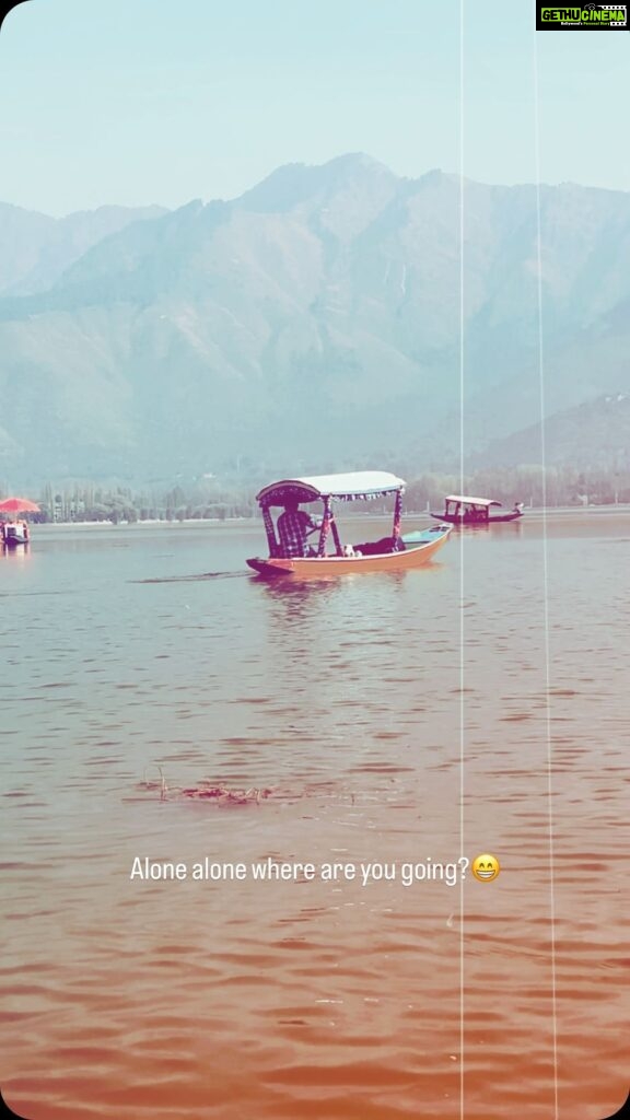 Renu Desai Instagram - The solo album of shikara rides… Dal Lake, Kashmir