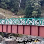 Renu Desai Instagram - Being generally happy is a good idea i think 🤔 Aru Valley