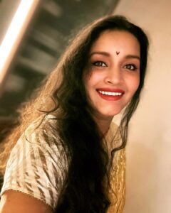 Renu Desai Instagram - Being generally happy and lots of gratitude for everything in life🧡