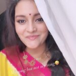 Renu Desai Instagram - Trying my best to look cute when someone is recording me to look cute might not delete later 🥳🤩 Mumbai, Maharashtra
