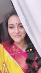 Renu Desai Instagram - Trying my best to look cute when someone is recording me to look cute might not delete later 🥳🤩