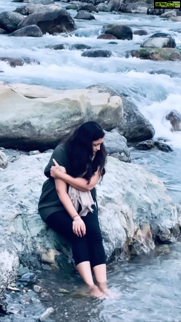 Renu Desai Instagram - whispers of emotions unsung... Pahalgam Kashmir