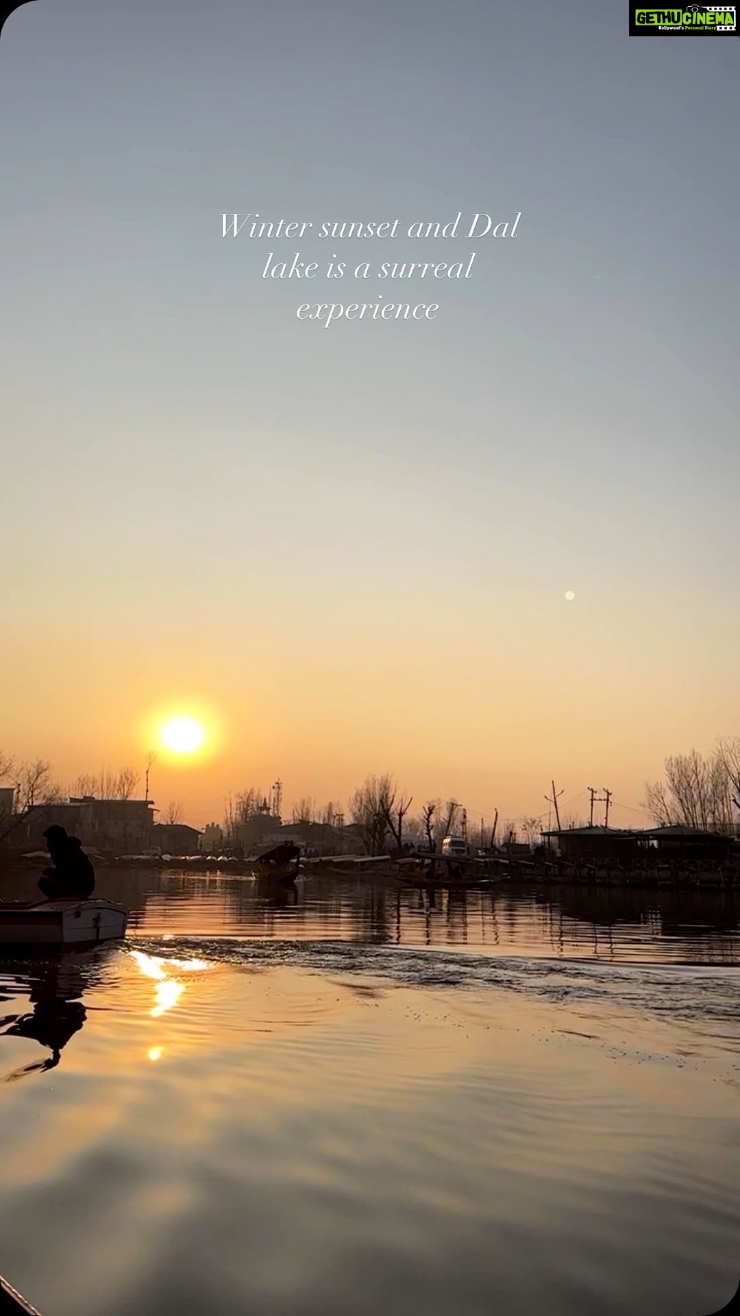 Renu Desai Instagram - Leaving on a Boeing no 747? Dal Lake, Kashmir