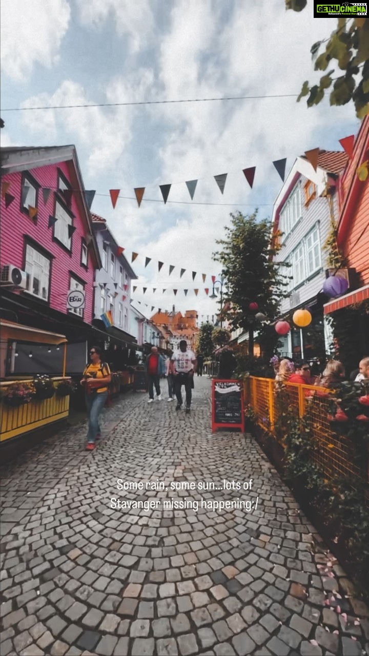 Renu Desai Instagram - Just to walk around all alone in a new city is so therapeutic 🩵 Stavanger, Norway
