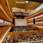 Renu Desai Instagram - Such a surreal experience to watch the most loved film of our Indian industry with a magnificent live orchestra🩵 Stavanger, Norway