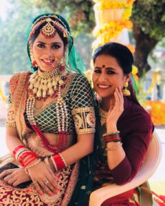 Richa Dixit Instagram - Natkhat.. chulbul.. aur pyari si ladki ko janamdin ki dher sari shubhkamna... lots of love n blessings 🌹🎈❤️🎂🎉💕#happy #happybirthday #enjoy #fun #success #blessings