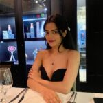 Riddhi Kumar Instagram - Had a lovely evening hosted by @mukkipandey thank you for having us ! 🤗 The most experimental and indescribably delicious food that tastes as good as it looks and the perfect end to a perfect trip ❤️ Beneras Restaurant Mayfair
