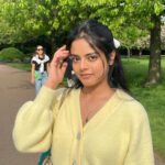 Riddhi Kumar Instagram - Sunshine on my mind ☀️ Victoria Park, London