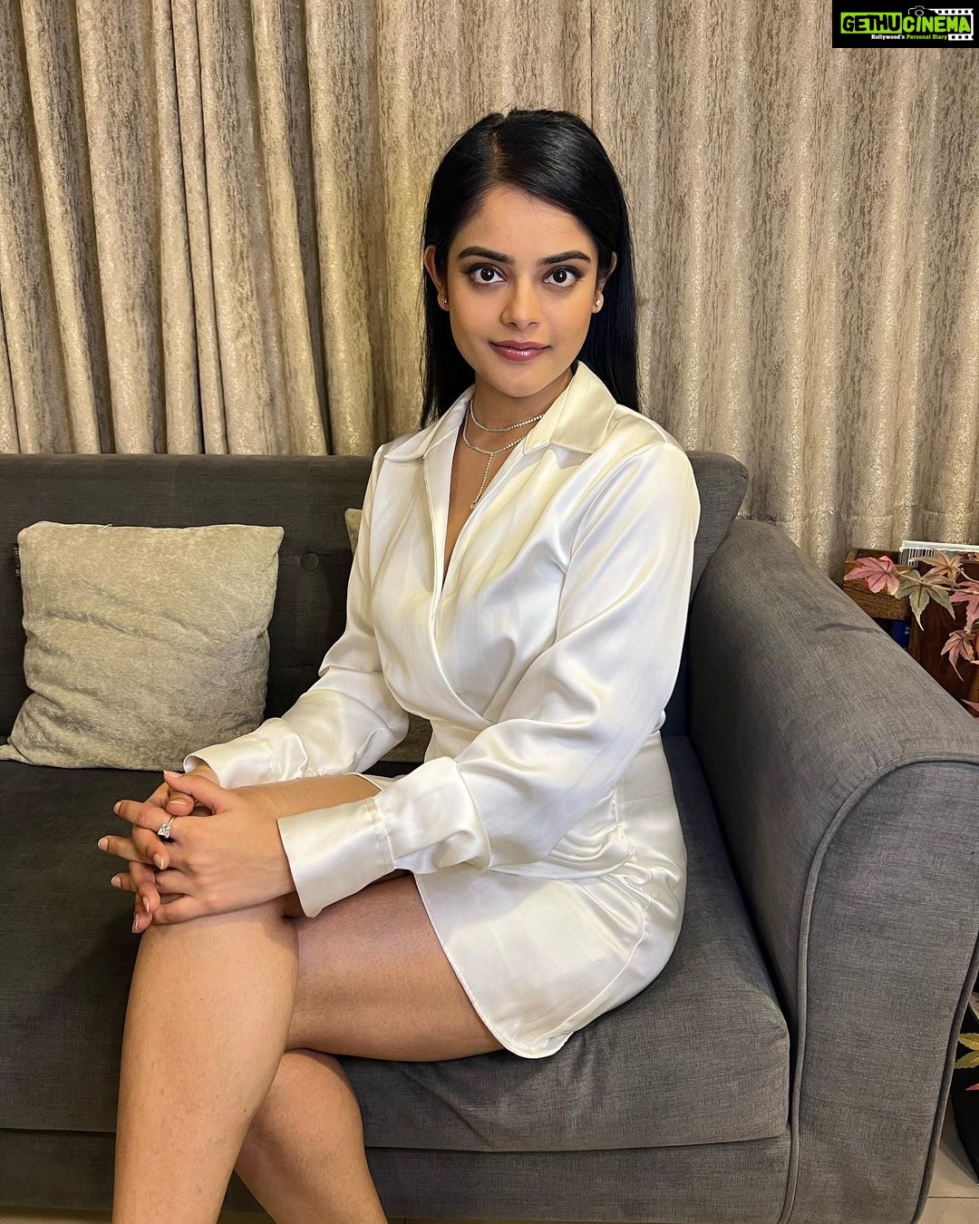 Riddhi Kumar Instagram - Thank you all for the incredible response! I’m immensely honoured to be associated with @revathyasha and @kajol Ma’am. Thank you for the film and the joy you bring through it. Celebrate the joy of living along with Venky this December 9th. 🥳💕 MUA @omni_thakkar Mumbai, Maharashtra