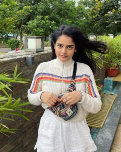 Riddhi Kumar Instagram - 🌈 & 🦋
