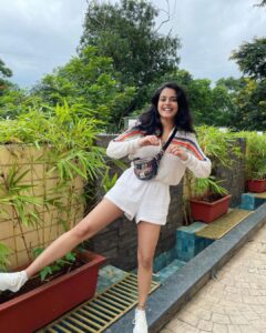 Riddhi Kumar Instagram - 🌈 & 🦋