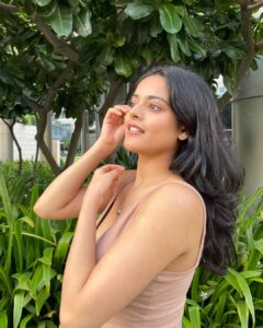 Riddhi Kumar Instagram - Plumeria season 🤍