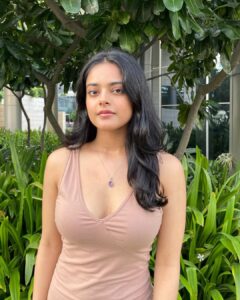 Riddhi Kumar Instagram - Plumeria season 🤍