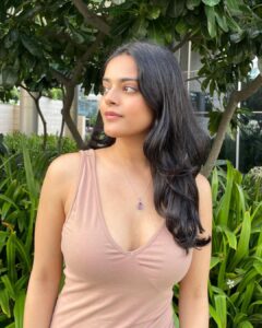 Riddhi Kumar Instagram - Plumeria season 🤍
