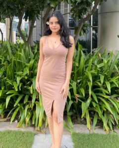 Riddhi Kumar Instagram - Plumeria season 🤍