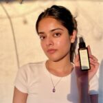 Riddhi Kumar Instagram - Presenting to you Kama Ayurveda’s “Kumkumadi Clarifying and Brightening Cleansing Oil” which has quite honestly become a part of my daily skin care routine. Being an oil formulation it hydrates my skin but also with a touch of water it transforms into a light lather that gently removes any impurities and make up leaving my skin feeling nourished and glowing. You can also just use it as a night oil and it consists my favourite miracle ingredient - Kumkumadi. A blend of 22 herbs that collectively work towards taking care of you skin in an Ayurvedic manner. I rate this product a complete 10/10 and the best part about it is how long lasting it is. A little goes a long way and after months I’m finally running for my second bottle! ✨ #KamaAyurveda #BrighteningCleansingOil #NaturalGlow #SkincareEssential #KamaAndMe