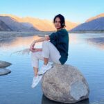 Riddhi Kumar Instagram - Wishing for a great plot twist in the last 3 months of 2021 😌✨🤞🏻
