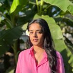 Riddhi Kumar Instagram - Trying to be more active on insta. @alka.kumar and @vasudhagroverr will be proud 🫠