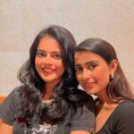 Riddhi Kumar Instagram - Girls day out 💕 The Backyard Brew