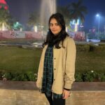 Riddhi Kumar Instagram - The earth has completed an orbit like it always does but let’s turn it into an extraordinary concept of self evolution on a yearly basis which degrades till the end of 365 days 🥰 Happy new year!🥳