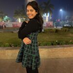 Riddhi Kumar Instagram - The earth has completed an orbit like it always does but let’s turn it into an extraordinary concept of self evolution on a yearly basis which degrades till the end of 365 days 🥰 Happy new year!🥳